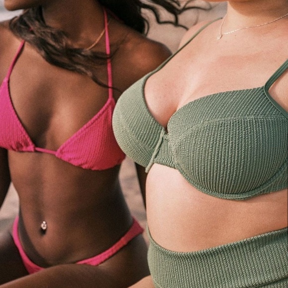 Victorias Secret Pink Underwire Bikini Top - Picture 2 of 9